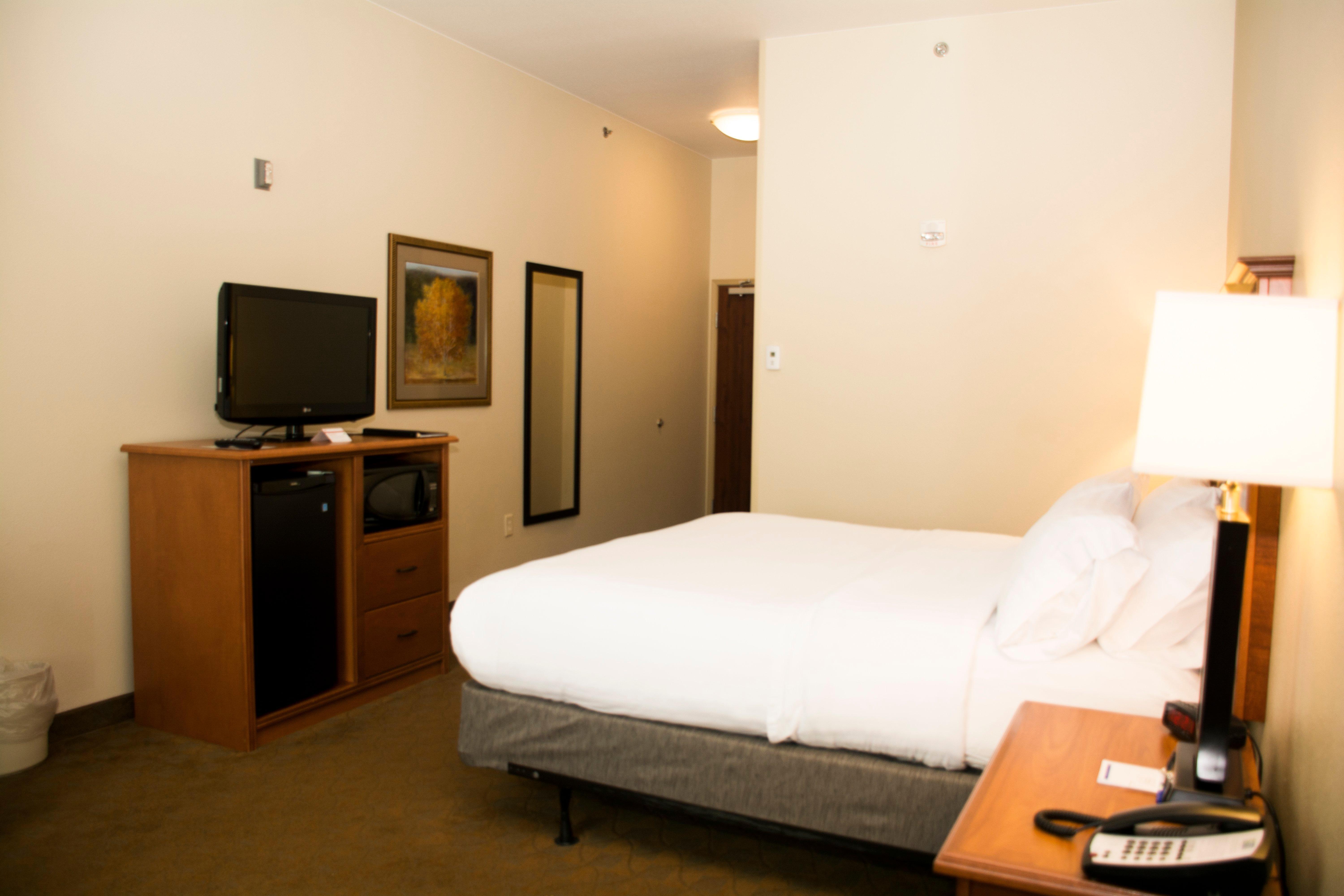 Holiday Inn Express & Suites - Mason City By Ihg Exterior photo